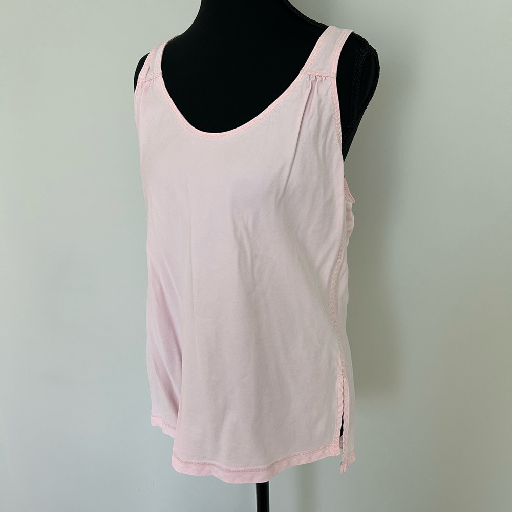 Lululemon Light Pink Open-Back Tank Top – Size 6